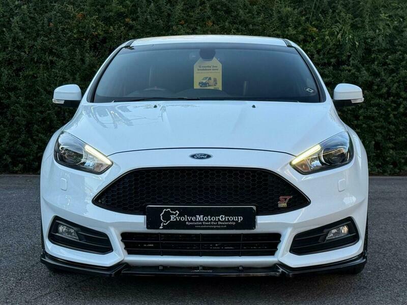 Ford Focus 2.0T Ecoboost St-3 Euro L800AAS White #2