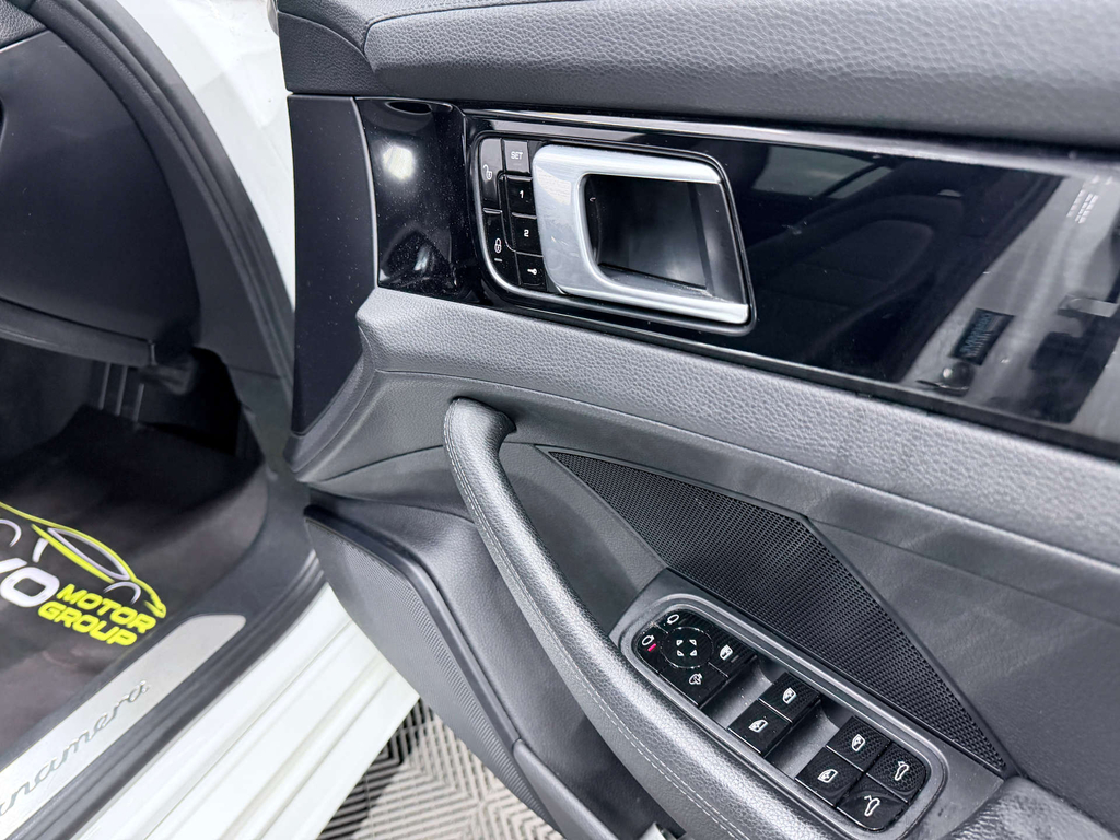 Porsche Panamera 4.0 V8 Turbo S E-hybrid Pdk White #52