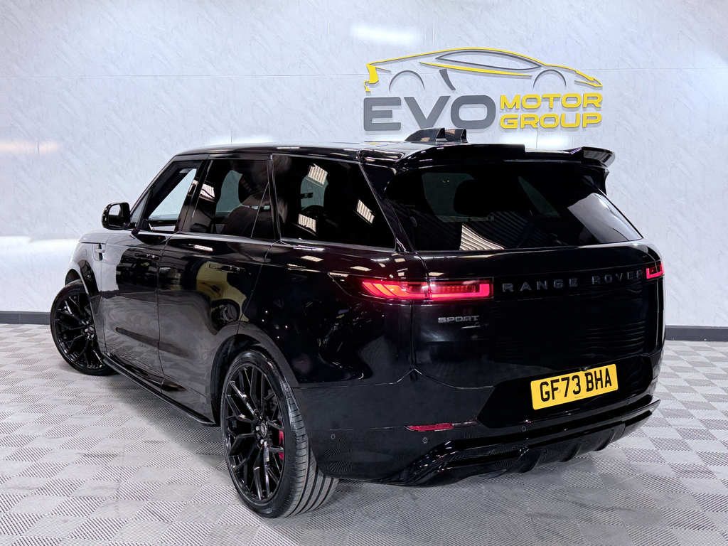 Land Rover Range Rover Sport D350 First Edition Green #28