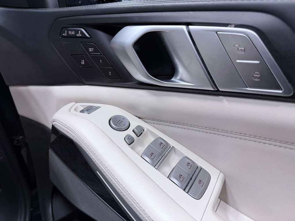 BMW X7 Xdrive40i M Sport Step Blue #62