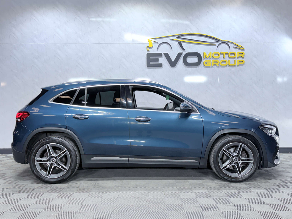 Mercedes-Benz GLA Class Amg Line Premium D #4