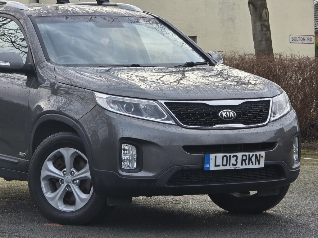 Kia Sorento Estate 2.2 LO13RKN Silver #2