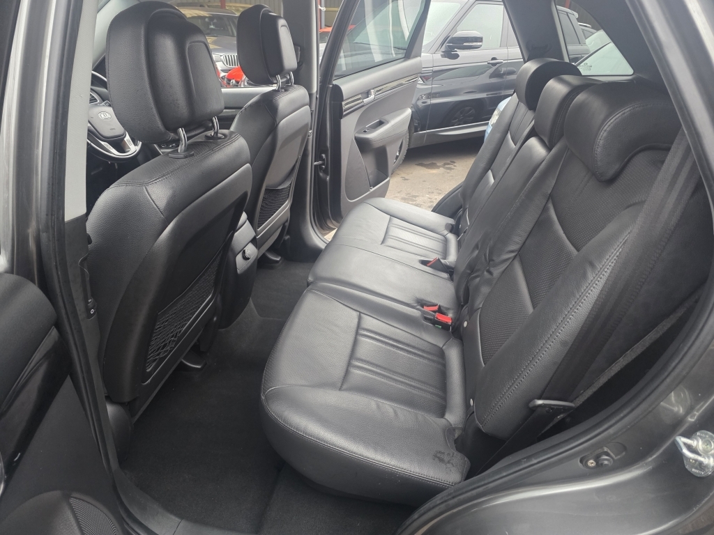 Kia Sorento Suv 2.2 Crdi Kx-2 2013 Silver #20