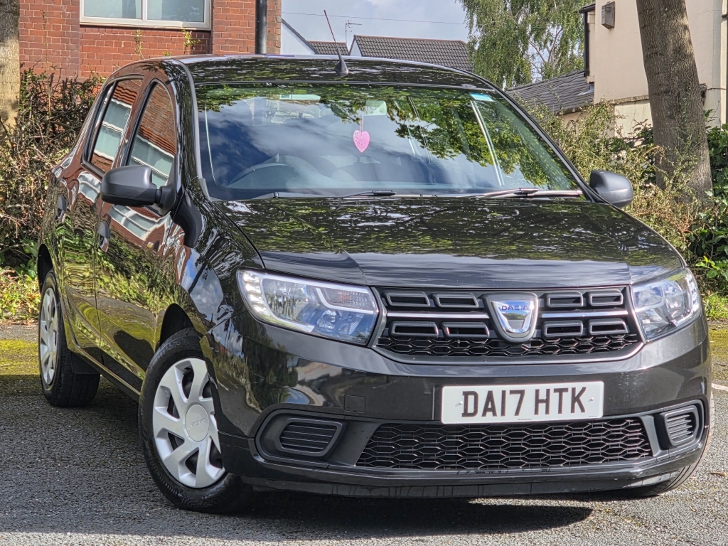 Dacia Sandero 1.1 Ambiance Black #2