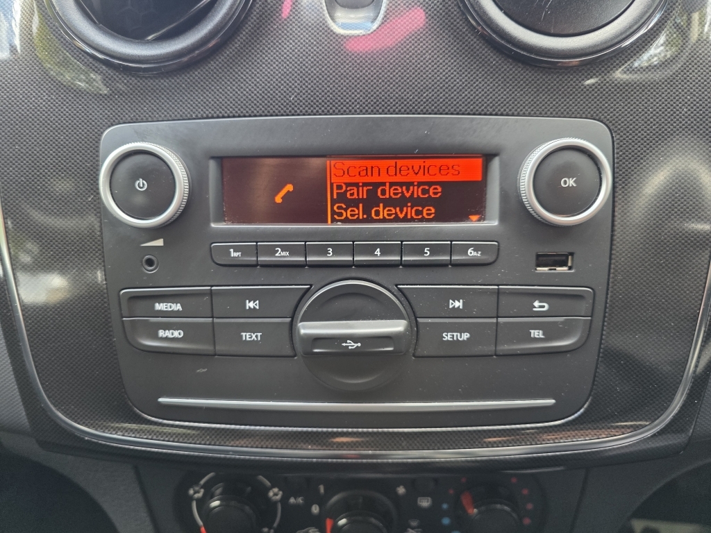 Dacia Sandero 1.0 Sce Ambiance White #24