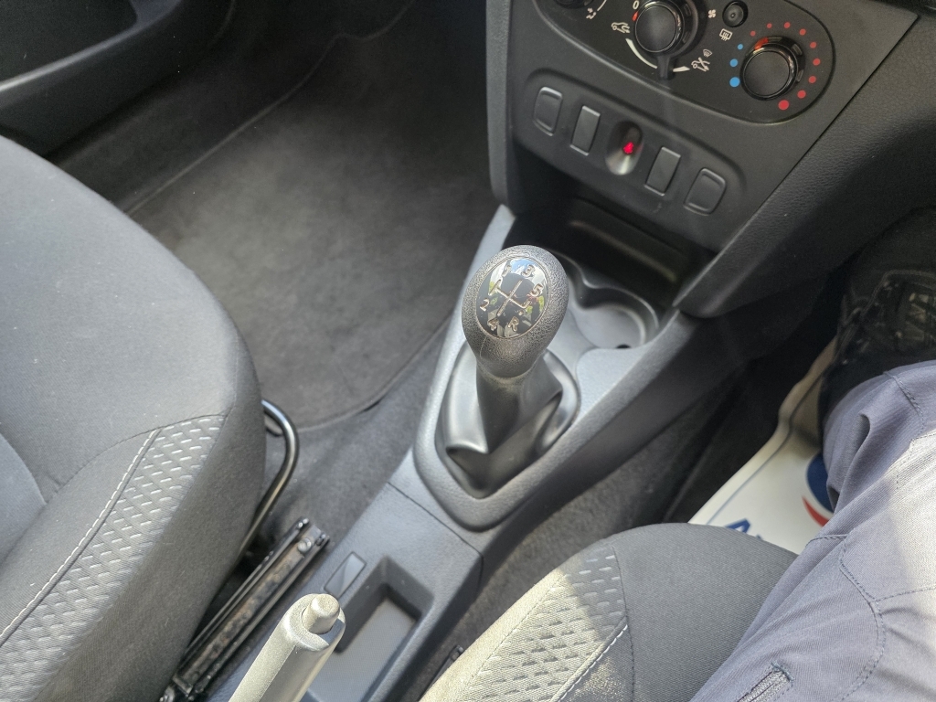 Dacia Sandero 1.0 Sce Ambiance White #21