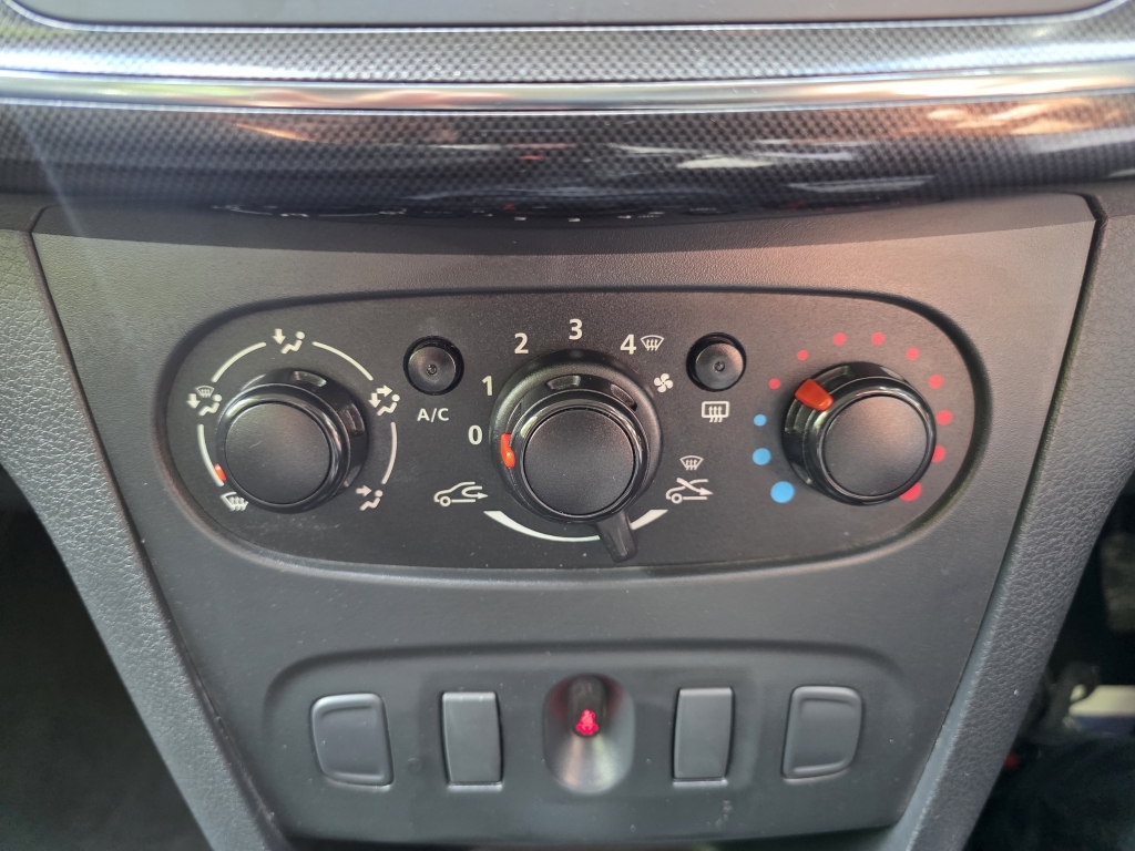 Dacia Sandero 1.0 Sce Ambiance White #22