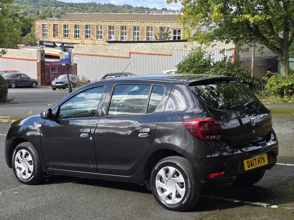 Dacia Sandero 1.1 Ambiance Black #6