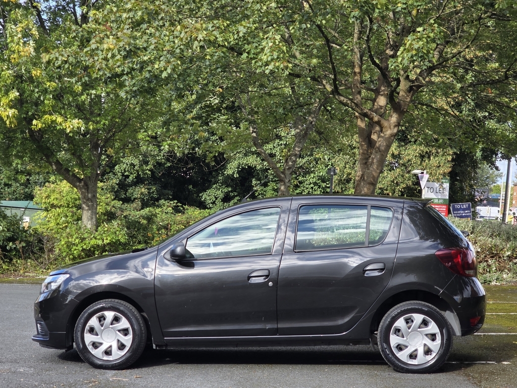 Dacia Sandero 1.1 Ambiance Black #5