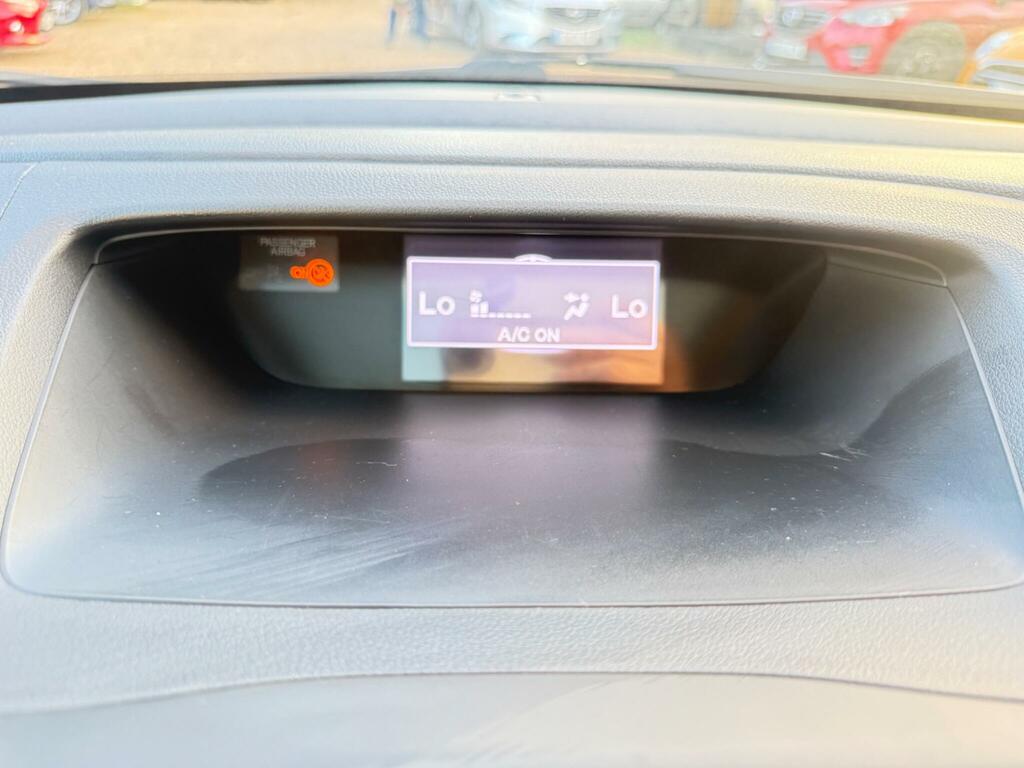 Honda Cr-V 2.2 I-dtec Se-t 148 Bhp Silver #62