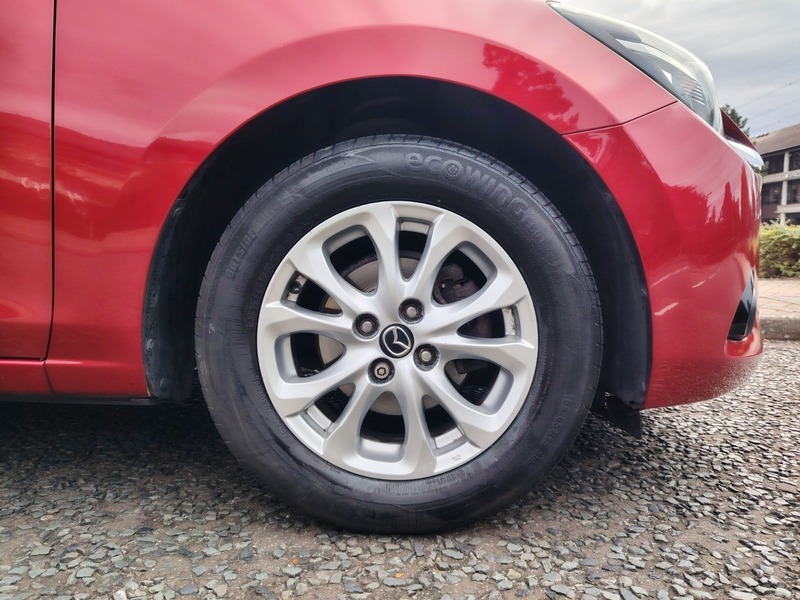 Mazda 2 1.5 Skyactiv-g Sport Black Euro 6 Ss White #15