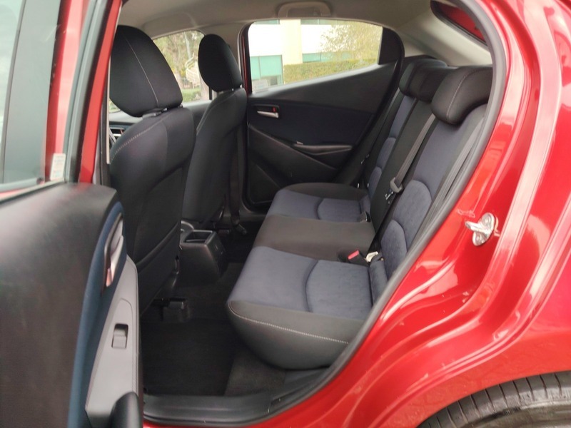 Mazda 2 1.5 Skyactiv-g Sport Black Euro 6 Ss White #40