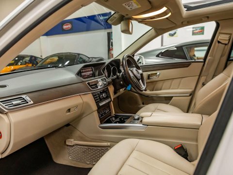 Mercedes-Benz E Class 3.0 E350 V6 White #5