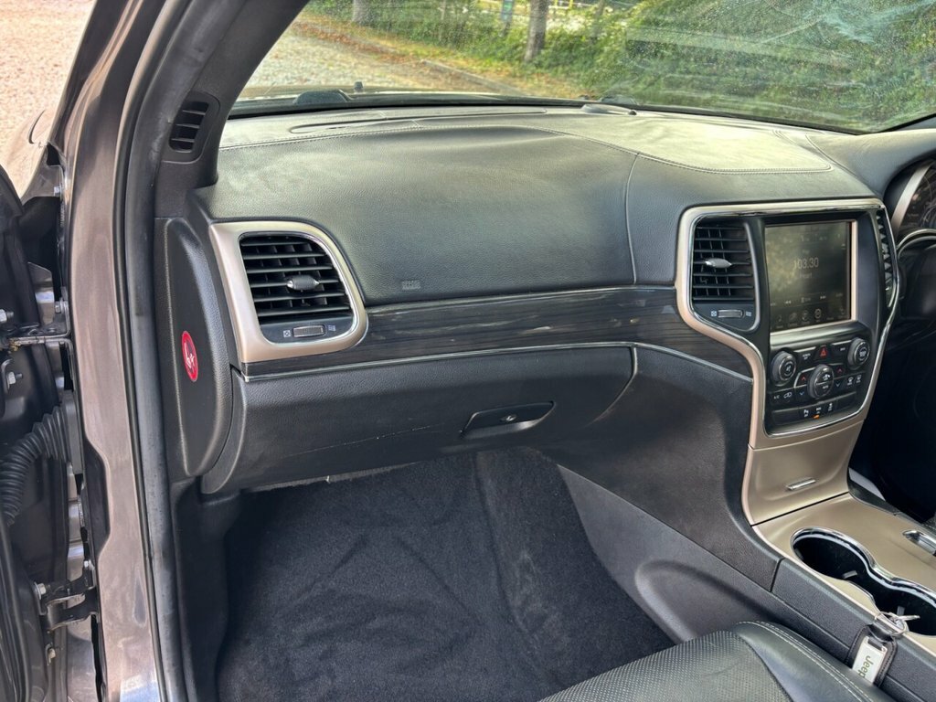 Jeep Grand Cherokee Limited Black #48