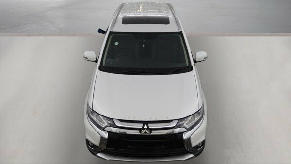 Mitsubishi Outlander 2.2L 4 White #4