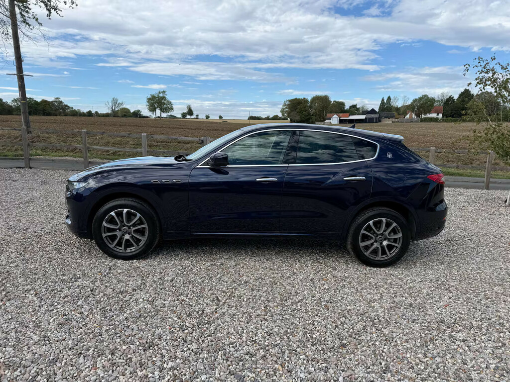 Maserati Levante V6 Estate Blue #5