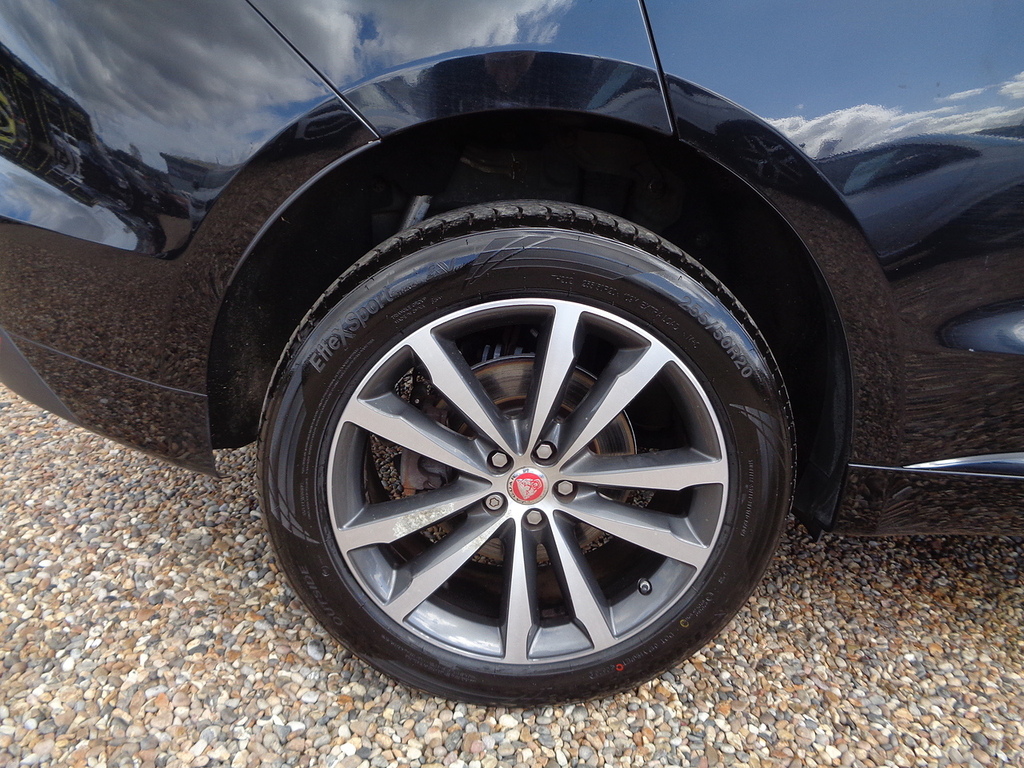 Jaguar F-Pace 2.0 D180 R-sport Awd Euro 6 Ss White #32