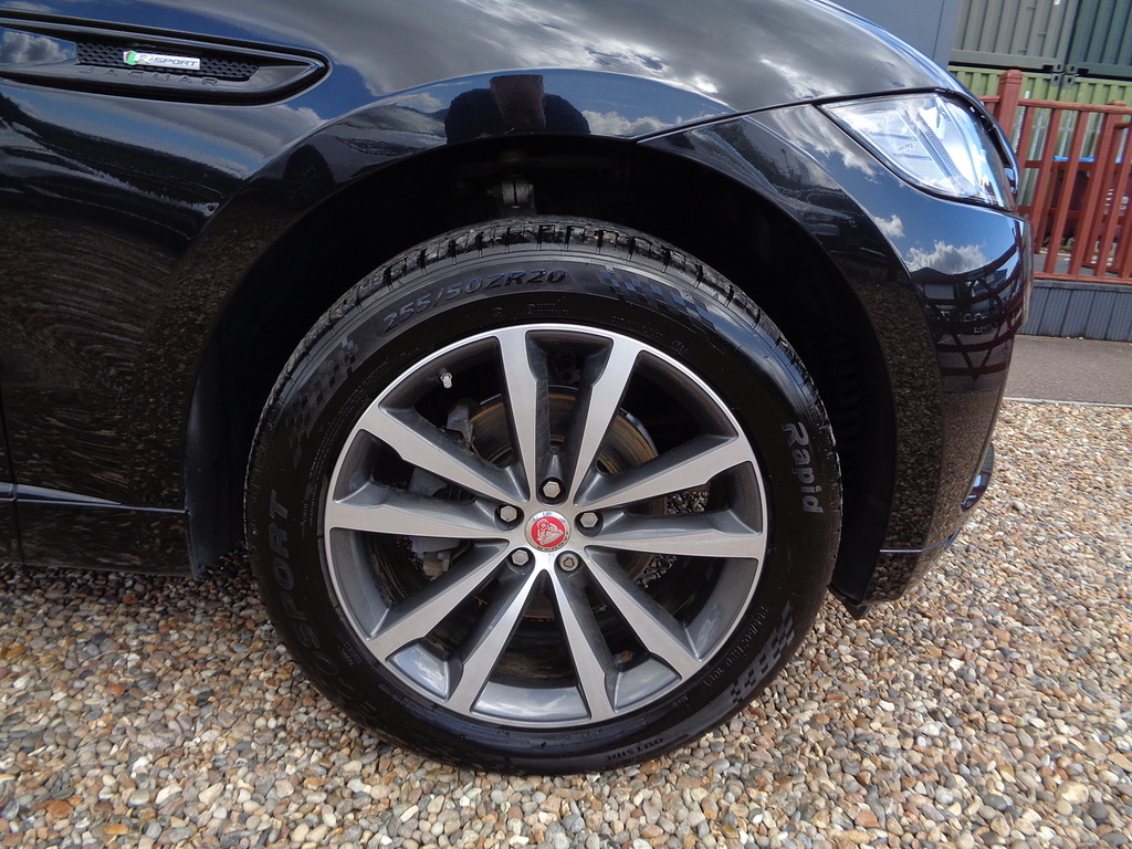 Jaguar F-Pace 2.0 D180 R-sport Awd Euro 6 Ss White #30