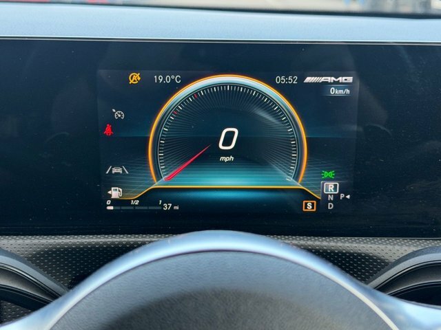 Mercedes-Benz CLA Class Cla 180 Amg Line Premium Plus Tip  #15