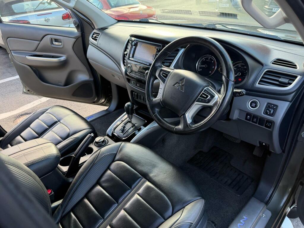 Mitsubishi L200 2.4 Di-d Dc Barbarian 4Wd Euro 6 Green #3