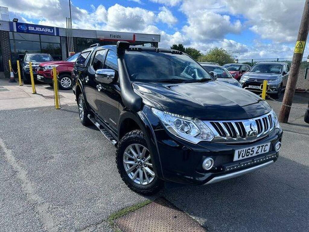 Mitsubishi L200 2.4 Di-d Dc Barbarian 4Wd Euro 5 Black