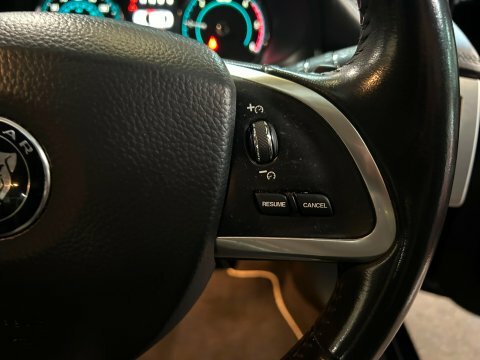 Jaguar XF 2.2D 200 Portfolio Silver #25