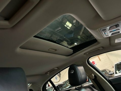 Jaguar XF 2.2D 200 Portfolio Silver #36