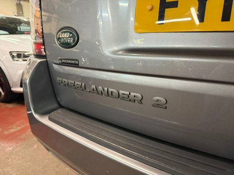 Land Rover Freelander 2.2 Td4 Black And White Black #9