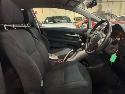 Toyota Auris 2.2 D-4d Sr 180 Grey #23