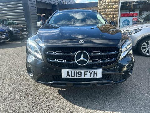 Mercedes-Benz GLA Class 2019 19 Gla Black #3