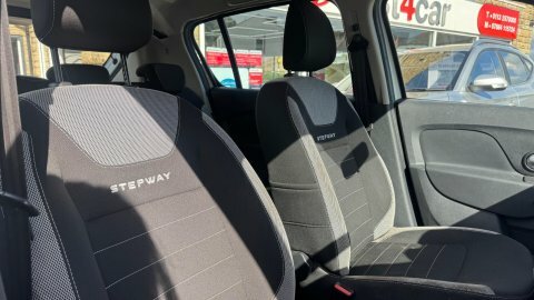 Dacia Sandero Stepway 2019 19 Comfort White #6