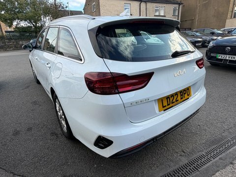 Kia Ceed 2022 22 Crdi White #5