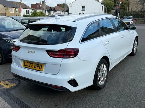 Kia Ceed 2022 22 Crdi White #3