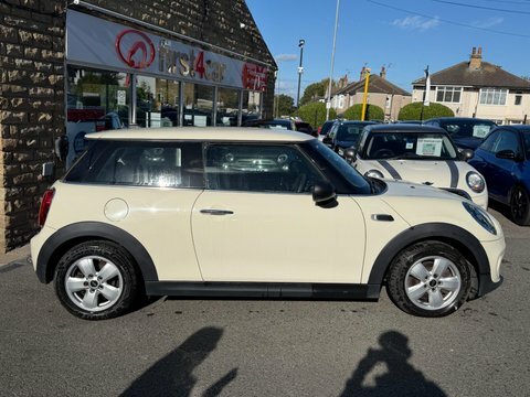 Mini Hatch 2018 18 One White #6