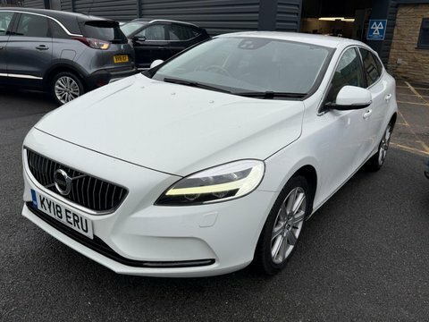 Volvo V40 2018 18 D3 White #3