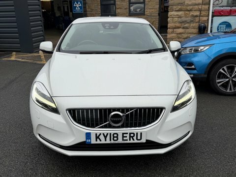Volvo V40 2018 18 D3 White #2