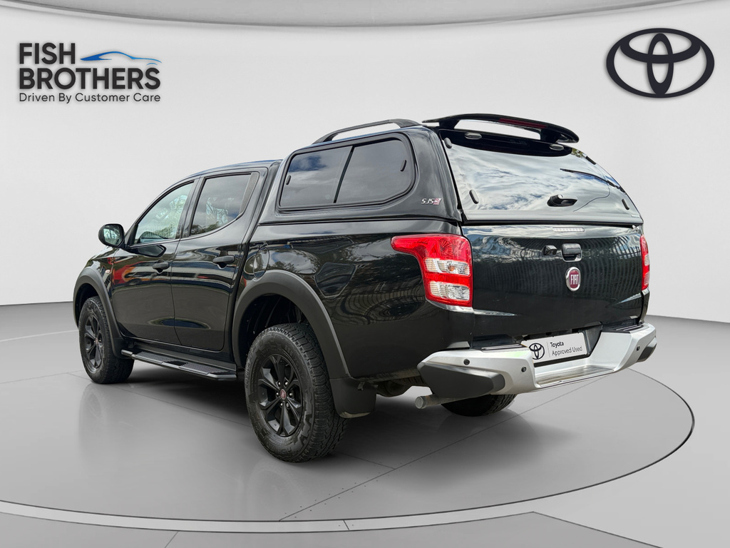 Fiat Fullback 2.4 180Hp Cross Double Cab Pick Up Black #4