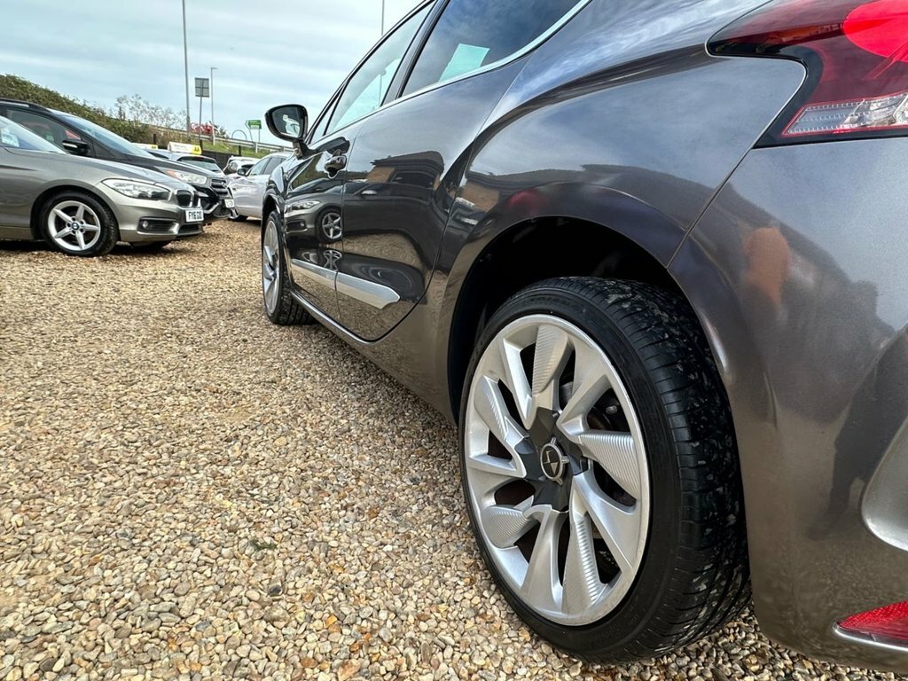 DS DS 4 1.6 Bluehdi Prestige Hatchback E Grey #9