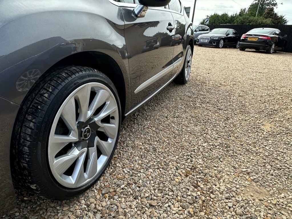 DS DS 4 1.6 Bluehdi Prestige Hatchback E Grey #25
