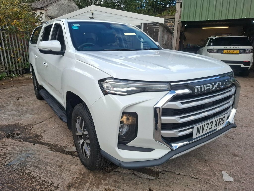 Maxus T90 Pickup White #6
