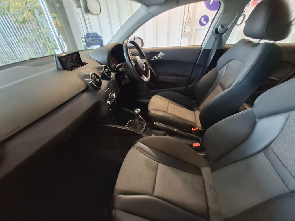 Audi A1 1L Sport HY18AKU White #2