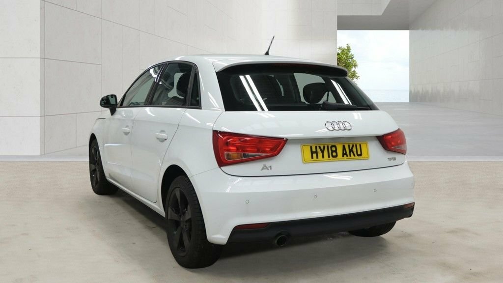 Audi A1 1L Sport White #4