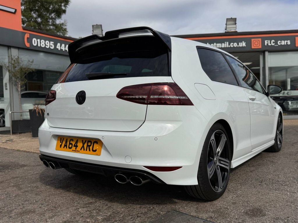 Volkswagen Golf 2L R White #4