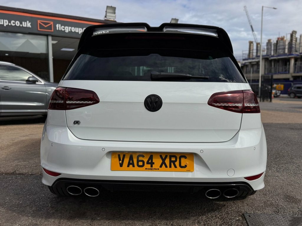 Volkswagen Golf 2L R White #5