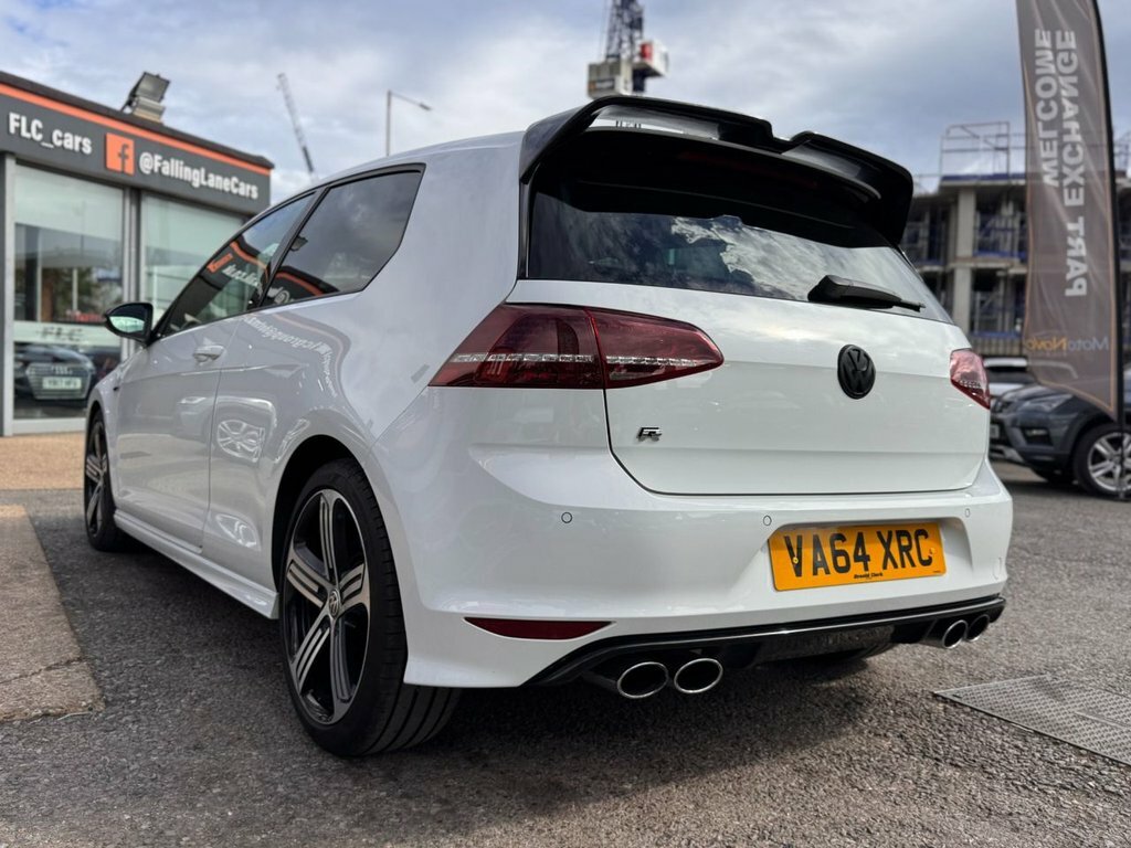 Volkswagen Golf 2L R White #6