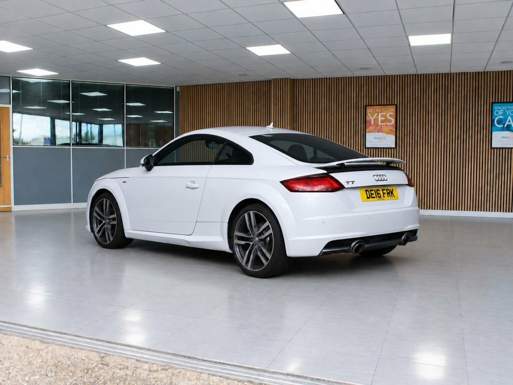 Audi TT 2L S Line White #3