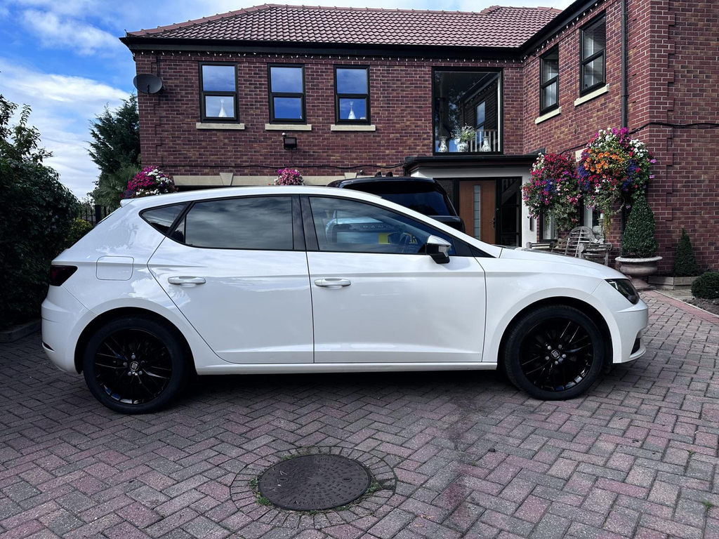 Seat Leon 1.6 Tdi Se Dynamic Hatchback Eur #4