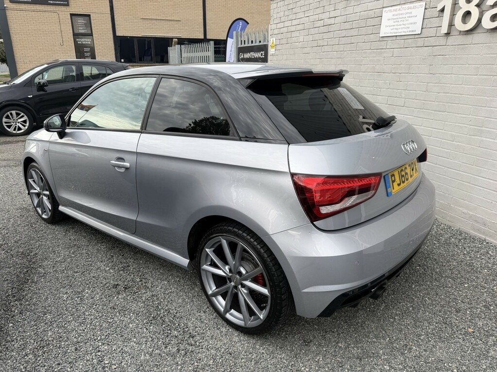 Audi A1 1.6 Tdi Black Edition Silver #3