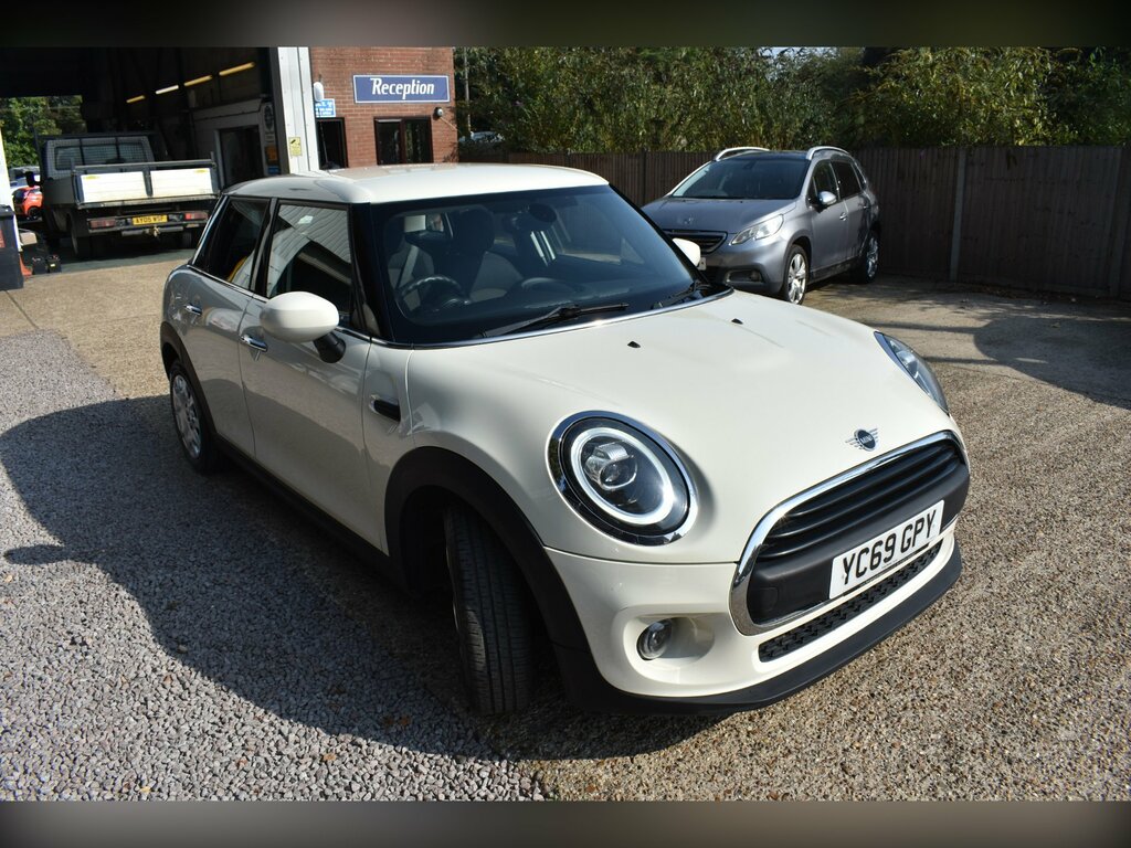 Mini Hatch 1.5 One Classic Hatchback Euro 6 White #3