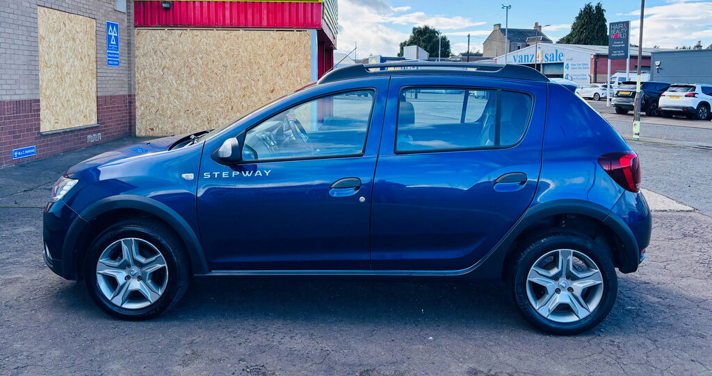 Dacia Sandero Stepway 0.9 Tce Essential Hatchback Euro Blue #3